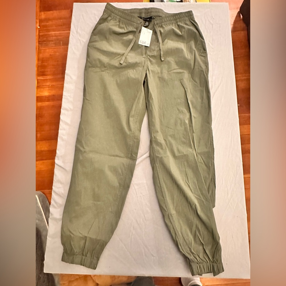 H & M joggers/swishy pants